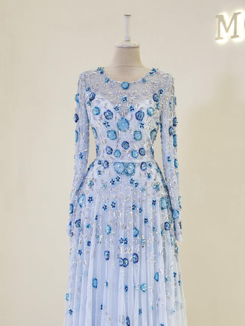 Baliq soradi Supergirl cosplay porno