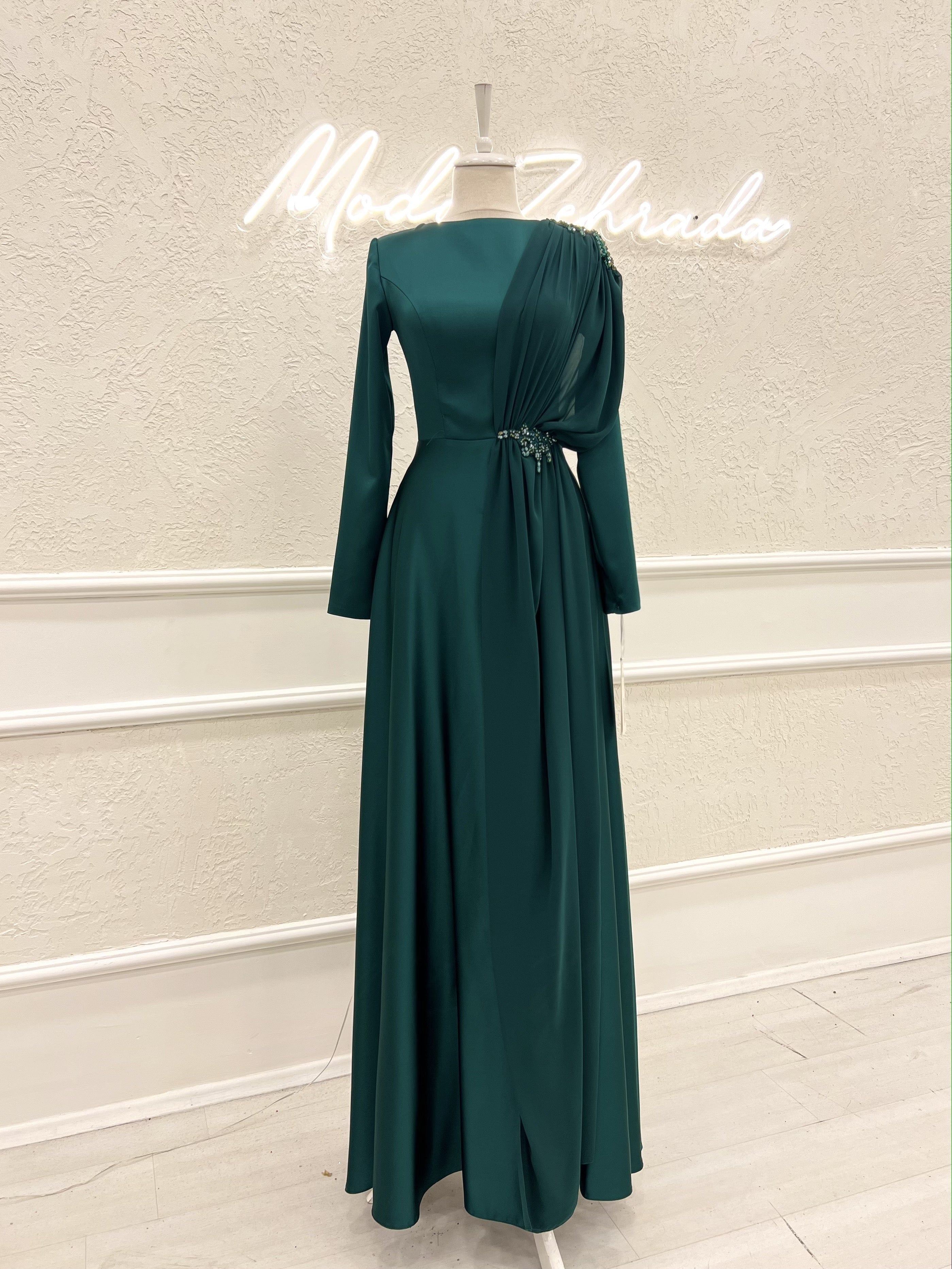 Leyla Islamic Evening Dress – ModaZehrada